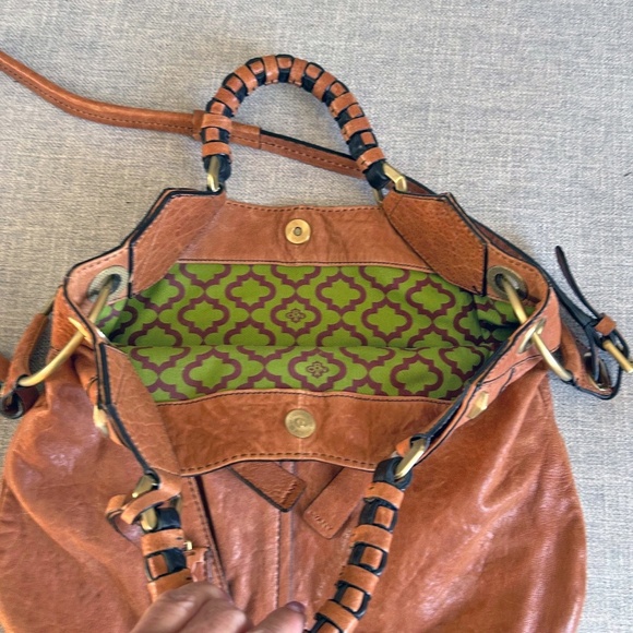 OrYANI Gwen 100% Leather Crossbody / Shoulder bag with handles. - Picture 9 of 14